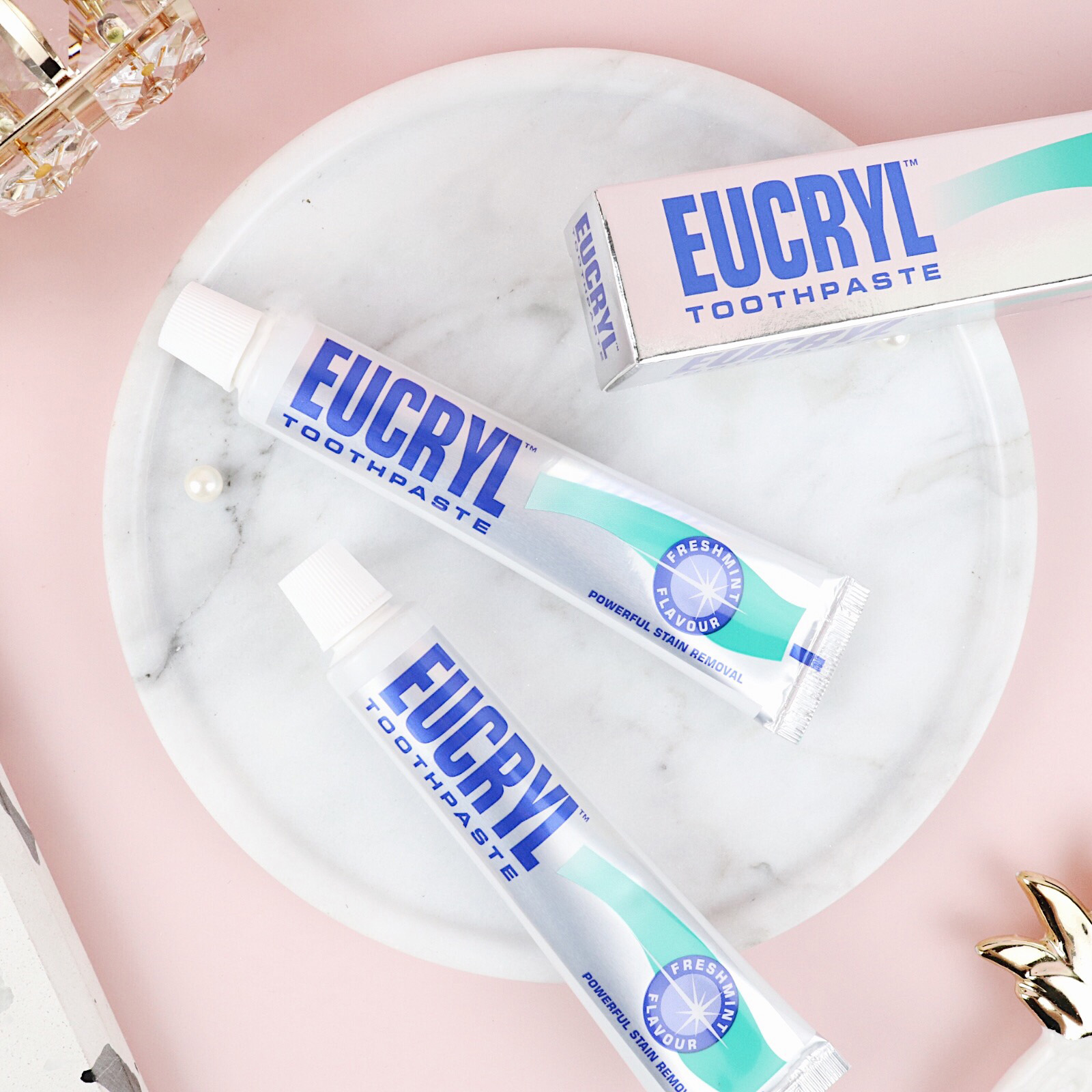 Kem Đánh Răng Eucryl Tẩy Trắng Eucryl Toothpaste 62g