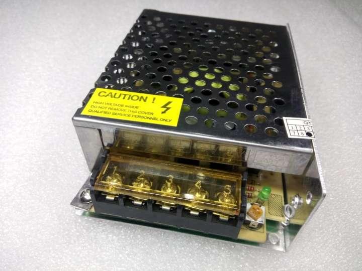 Nguồn tổng tổ ong 12v 5a