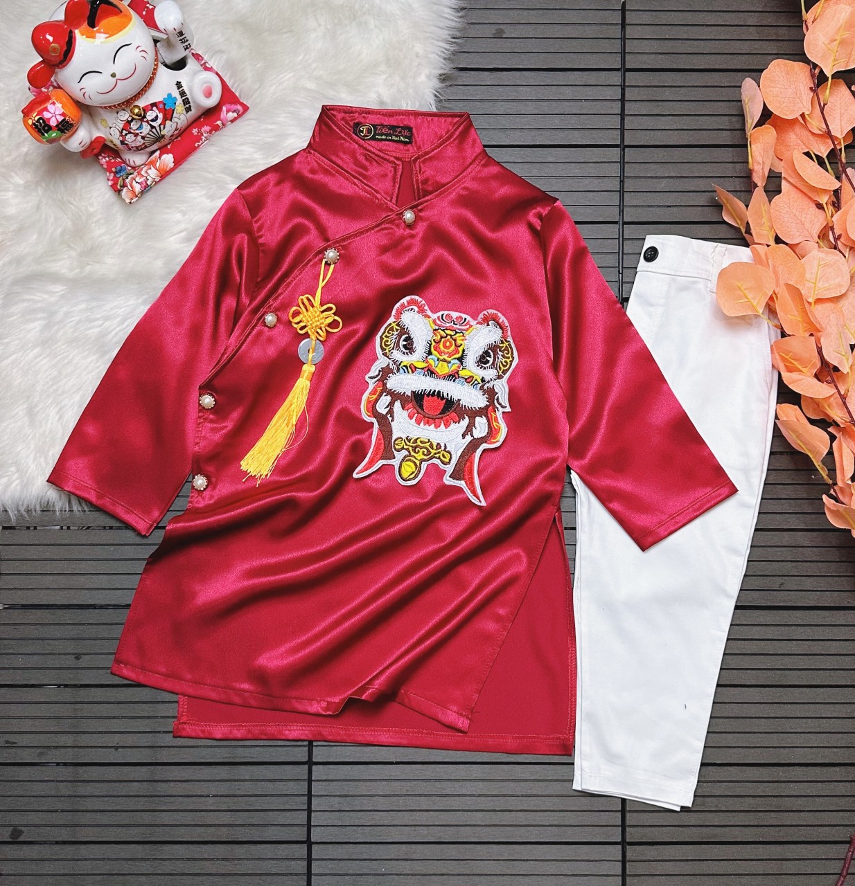 AO DAI CACH TAN HINH THIU
