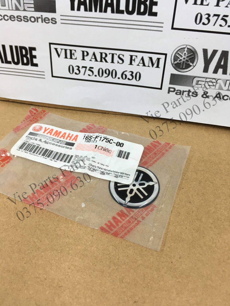 Tem logo biểu tượng mặt nạ Exciter 135 (đời 2011 - 2012 - 2013 - 2014). Chính hiệu Yamaha Motor VN