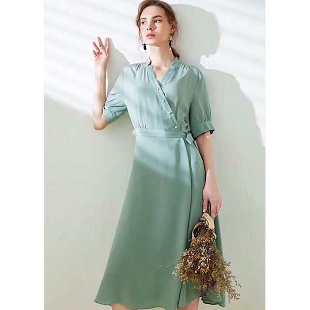 Đầm mint nút xéo