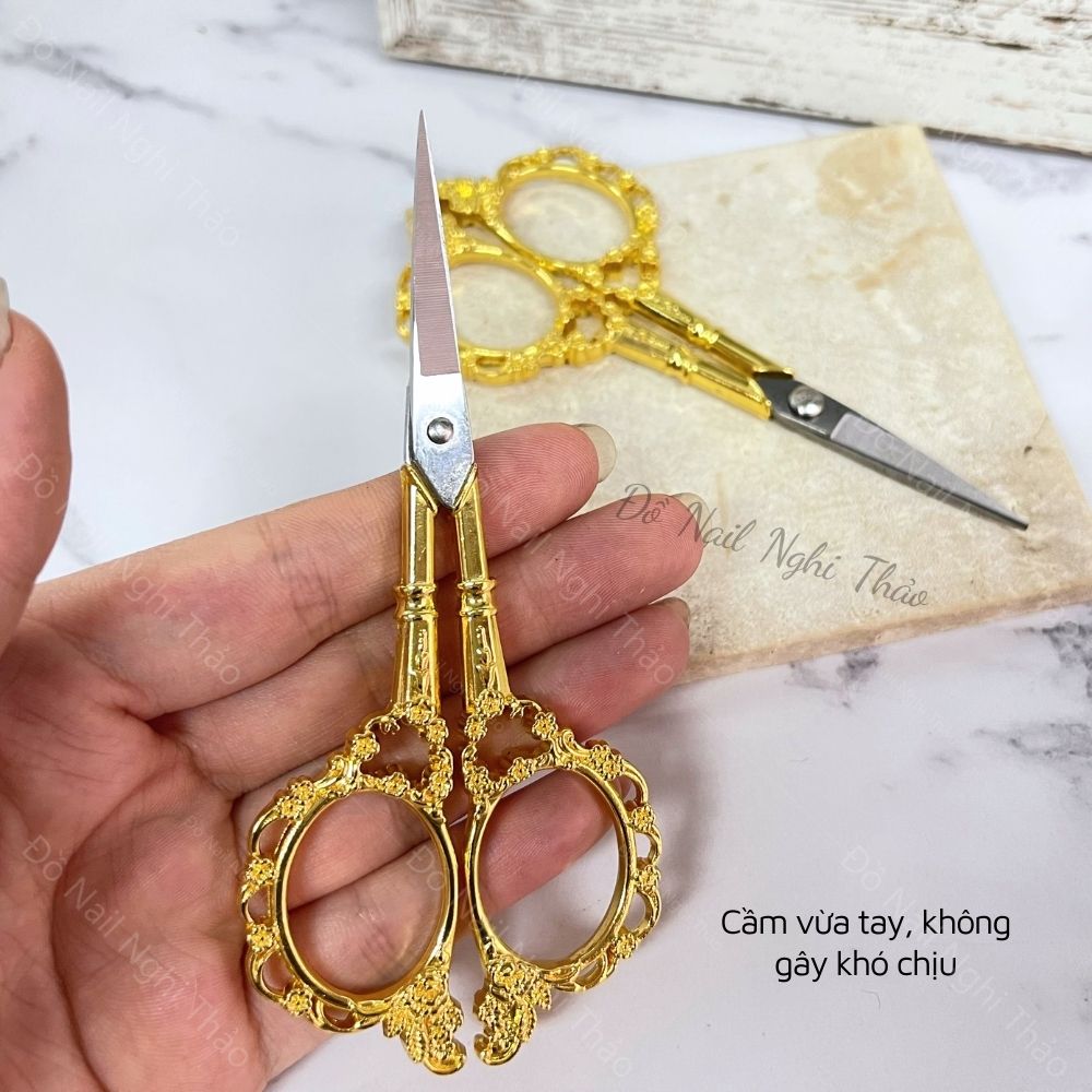 Kéo cắt móng giả hoàng cung