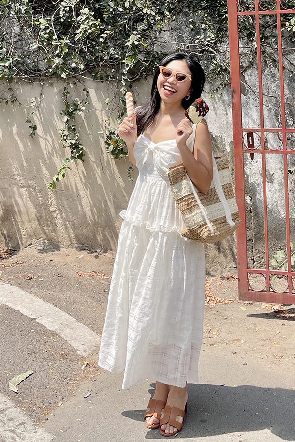 [NHẬP MÃ NOVFALAZSOCIAL02 GIẢM 40K ĐƠN 199K  ] Đầm 2 dây  Maybi maxi phối nơ 2 màu