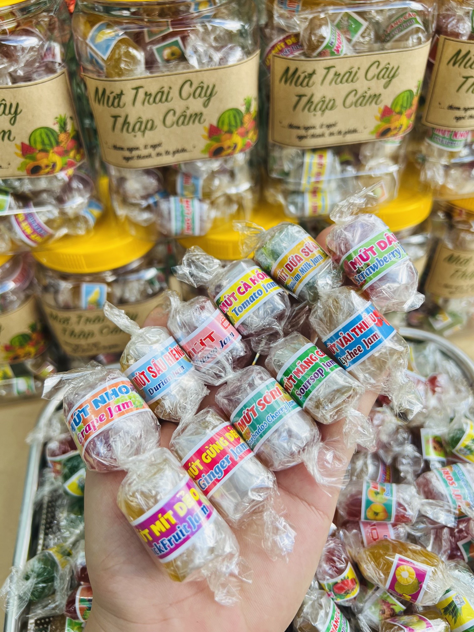 Hủ 500g Mứt thập cẩm xoắn- mứt trái cây dẻo viên thập cẩm