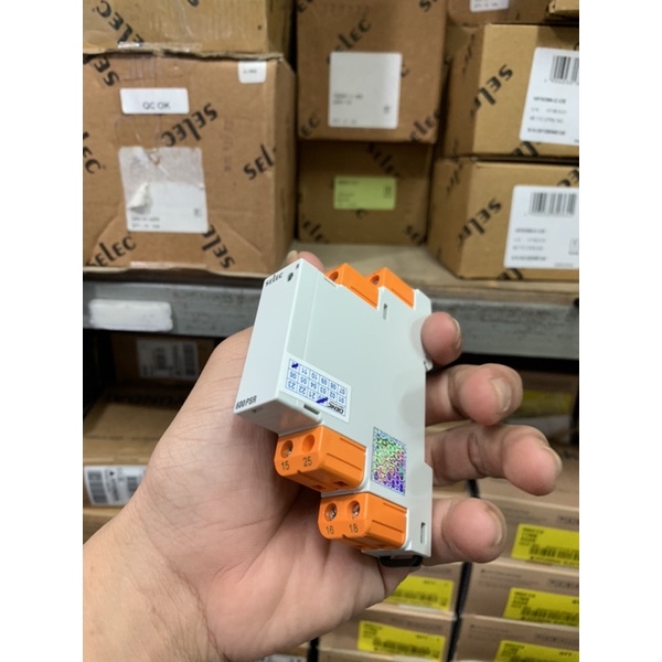 Rơ le bảo vệ ngược pha và mất pha 600PSR280 / 520 SELEC