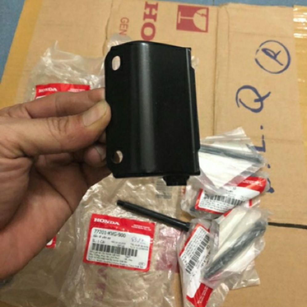 Bản lề yên xe Airblade 110/ Scr/ Lead 110 Hãng