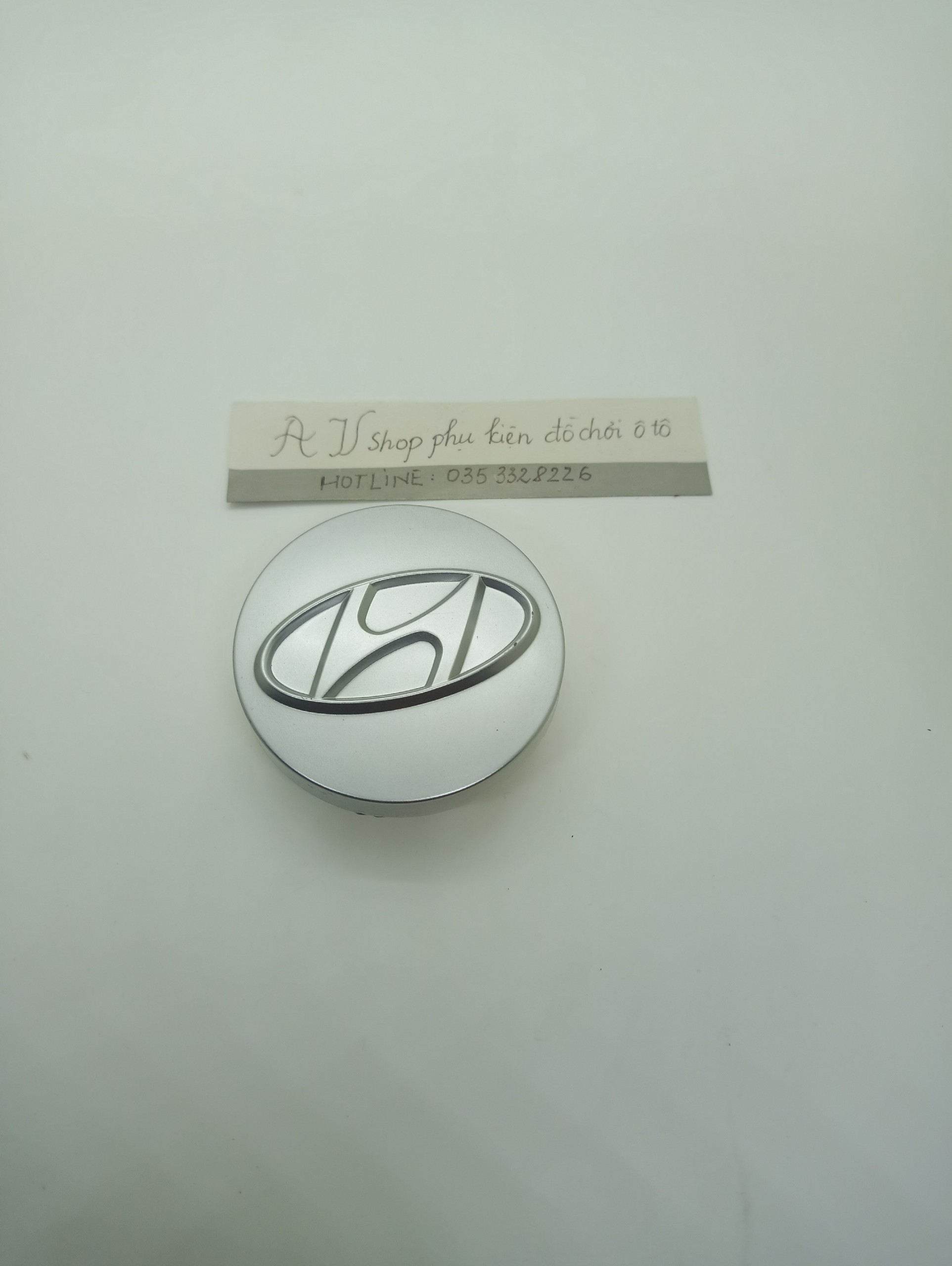 Logo chụp mâm, ốp lazang bánh xe ô tô Hyundai đường kính 57mm