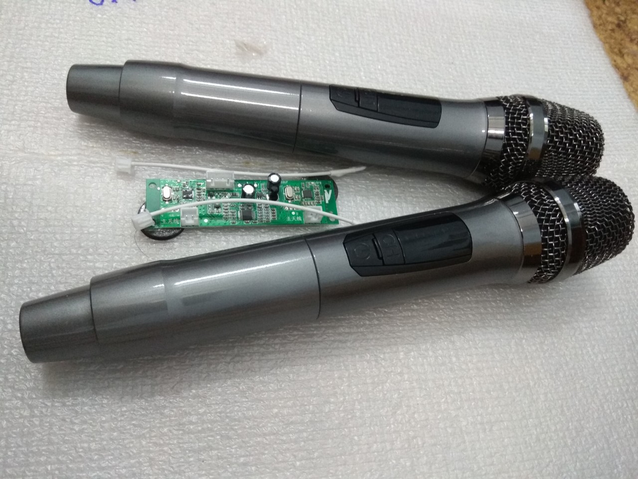 mic không dây cho loa kéo cao cấp