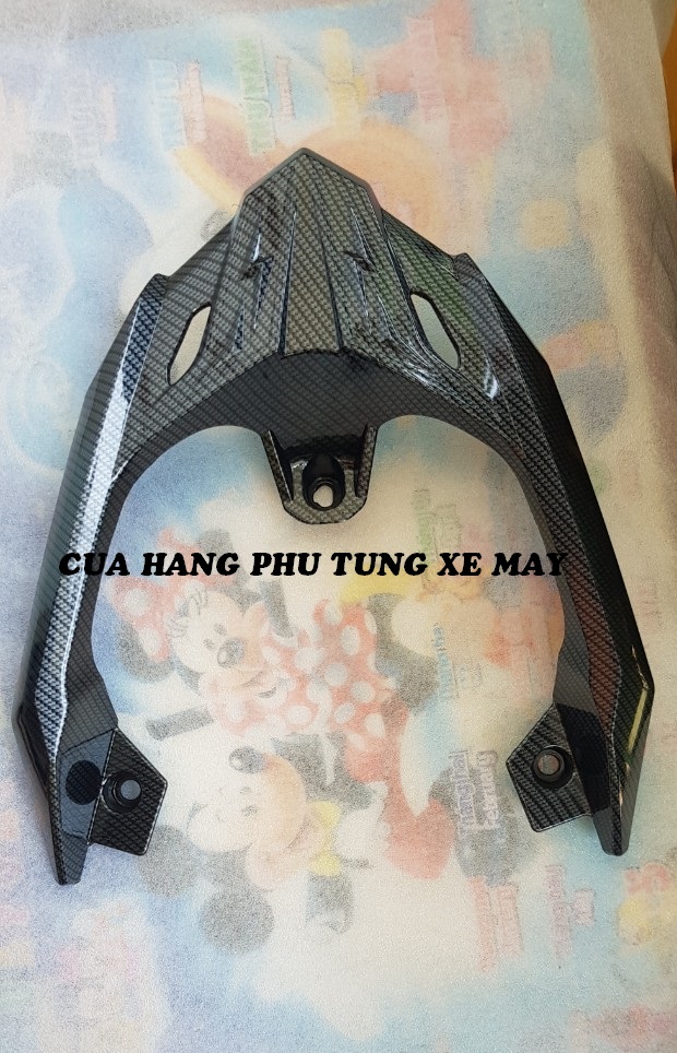 Ốp cảng sau cacbon cho xe AirBlade 2020