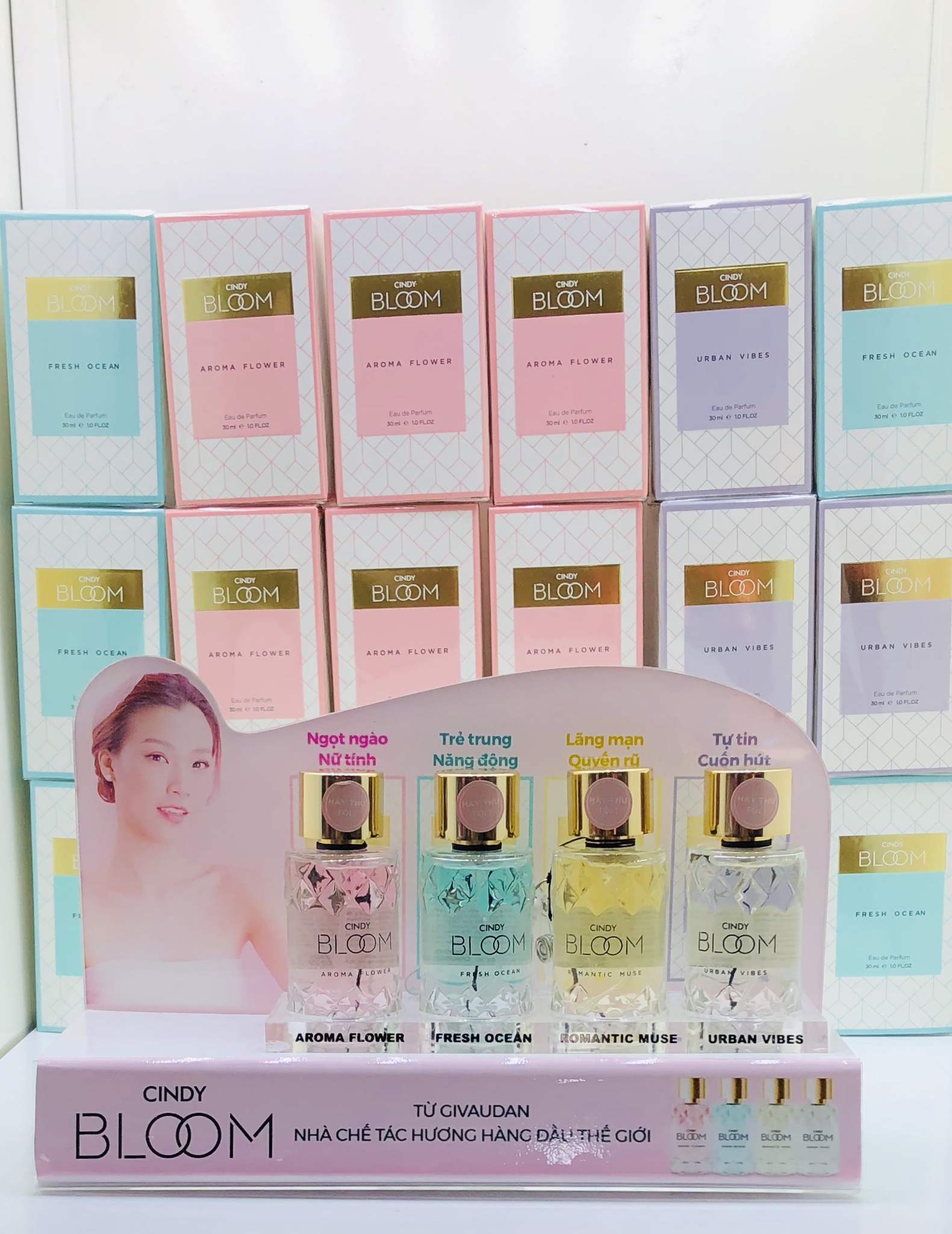 [HCM]Nước Hoa Cindy Bloom 30ml chính Hãng Đủ Mùi
