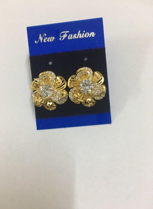 Bộ khuyên tai nụ mã số 038
