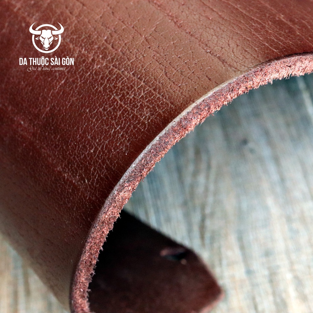 Da trâu thuộc dày 4mm làm thắt lưng màu nâu chocolate thương hiệu Da Thuộc Sài Gòn
