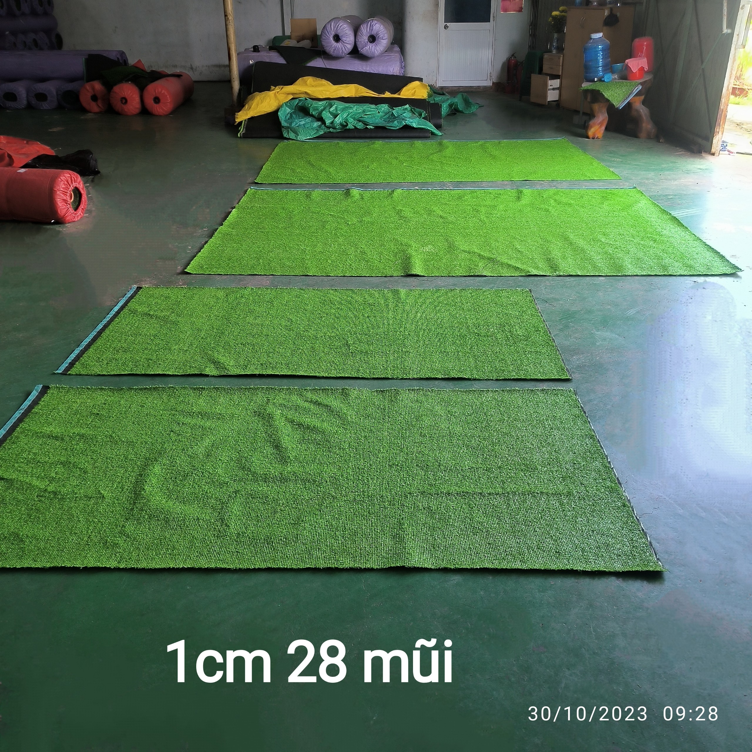 (1mét x 1mét) Thảm cỏ nhân tạo 1cm (quý khách đọc kỹ mô tả)