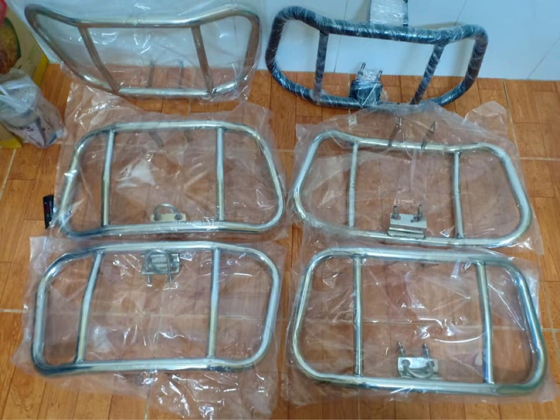 chống đổ moto inox
