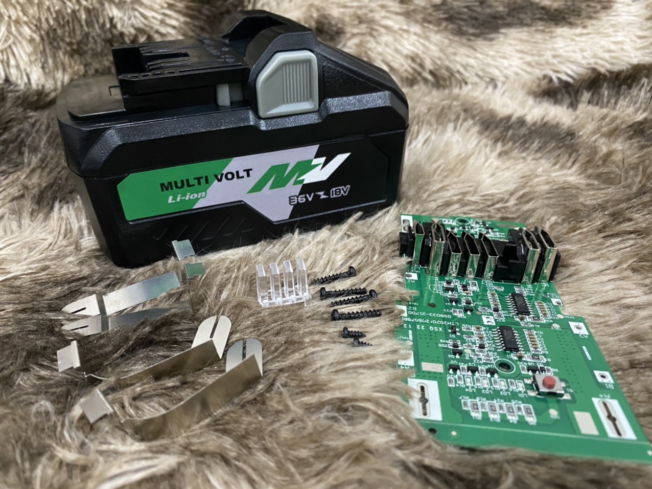 Vỏ mạch MULTIVOLT Metabo- Hitachi 36v /18v cell 21700.