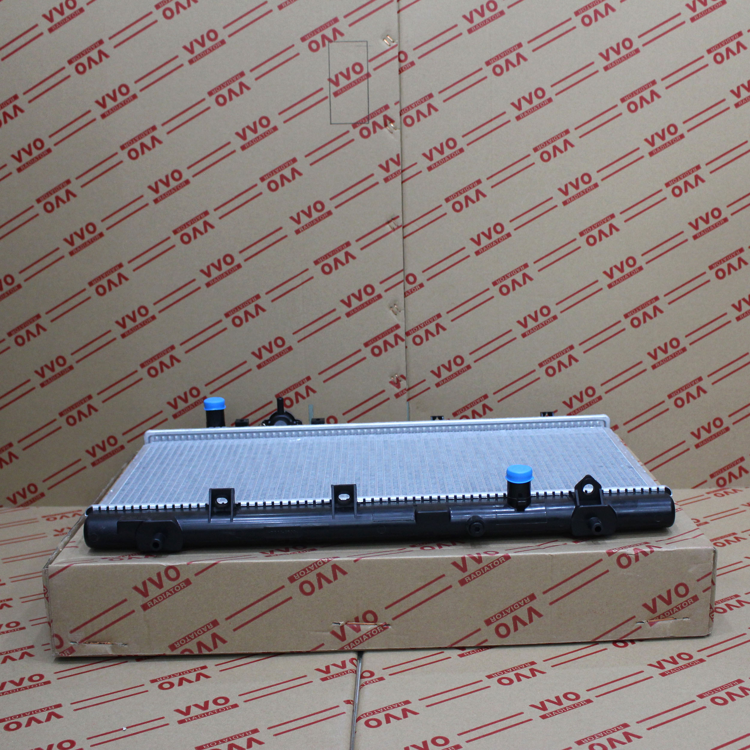 Két nước Mazda 323, 2001-2006, số sàn