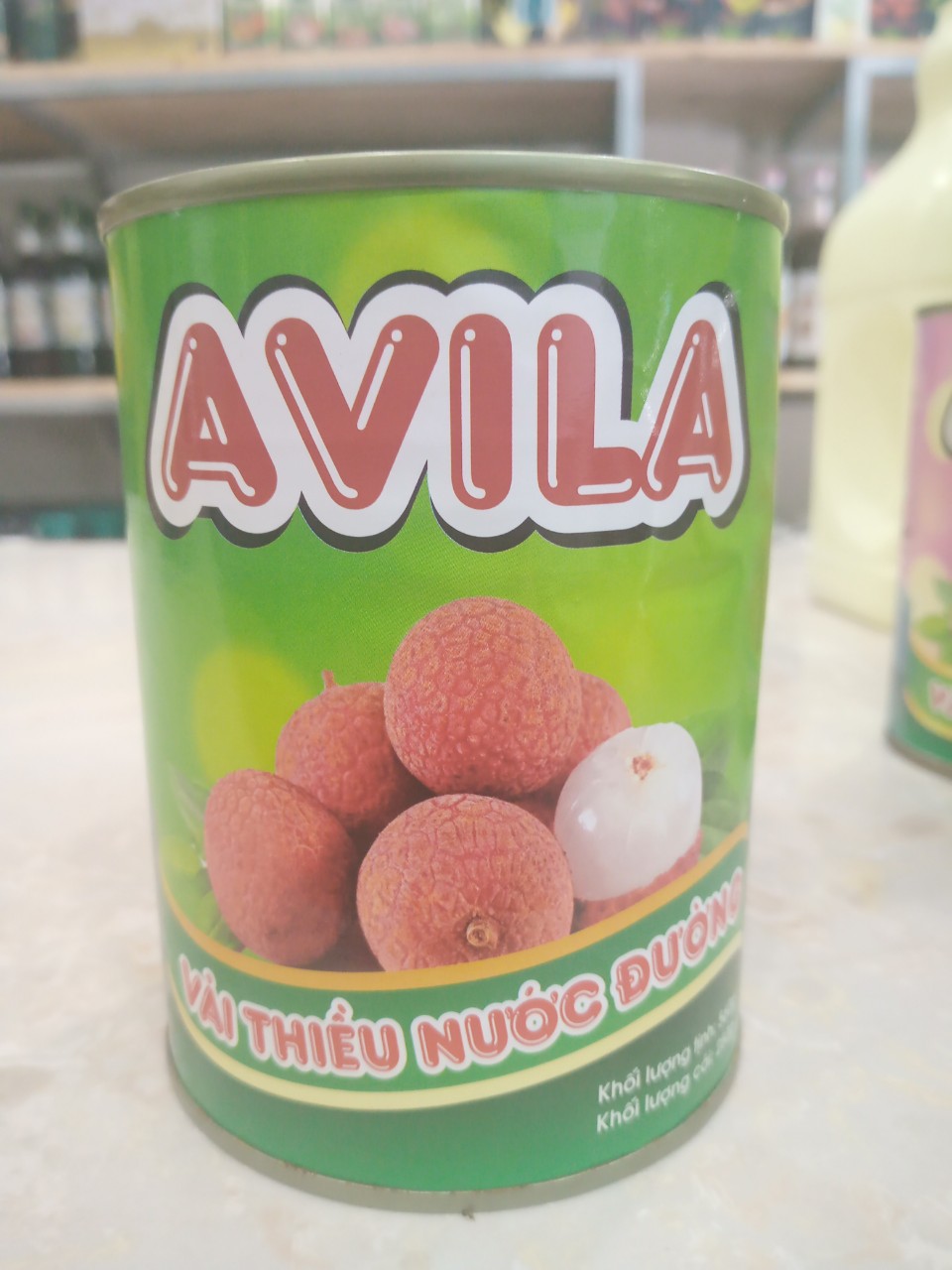 Vải thiều nước đường đóng lon avila 560g
