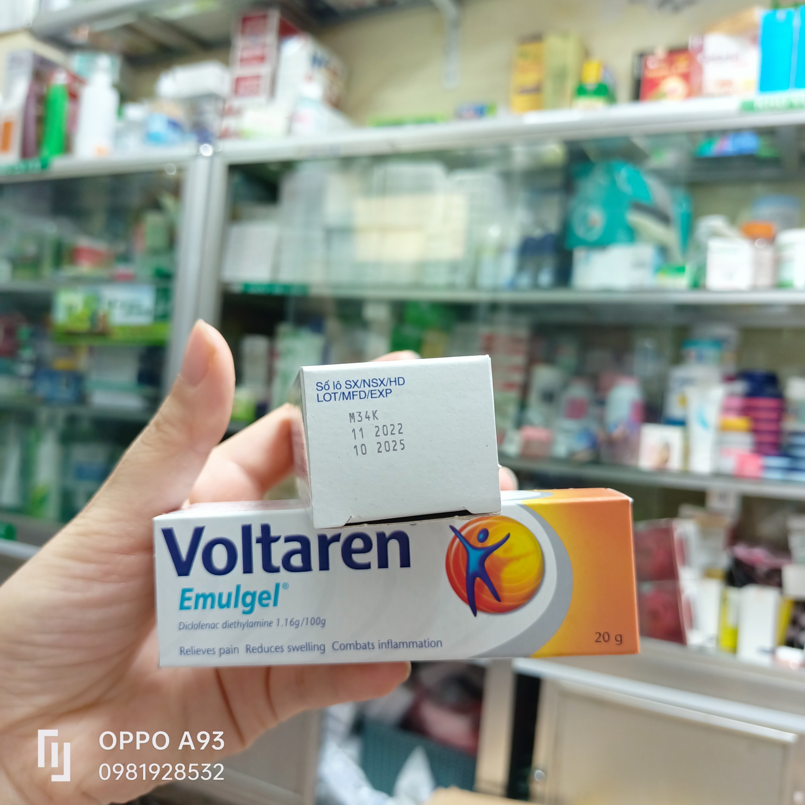 Gel xoa bóp giảm đau Voltarel 20g