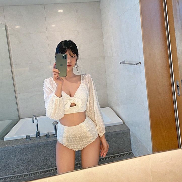 Bikini 2 mảnh tay bồng công chúa trắng