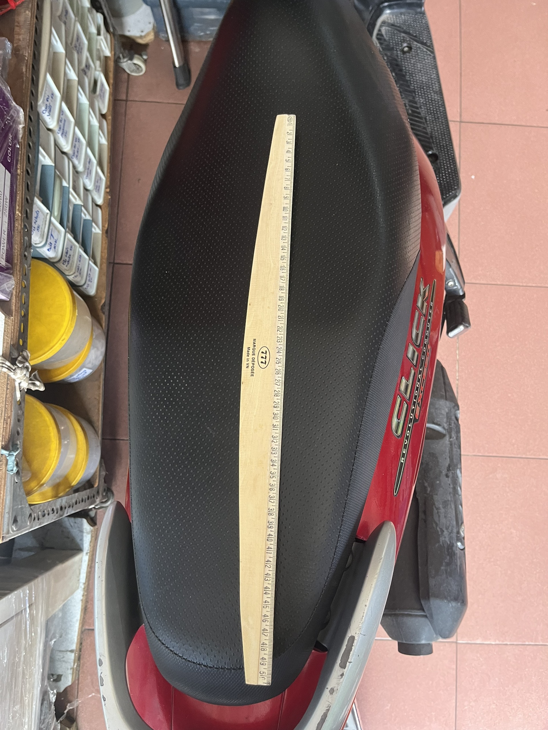 Thước gỗ bầu