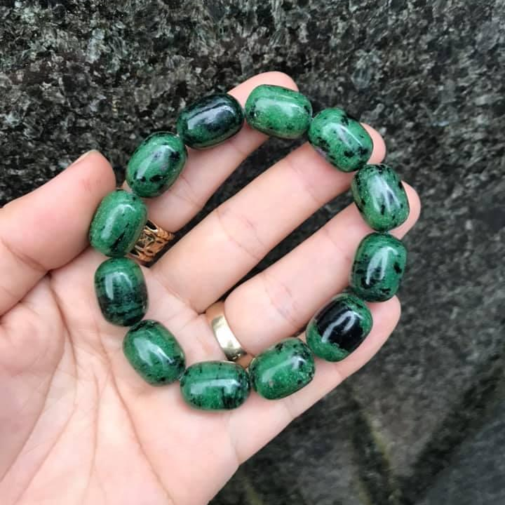Vòng tay lu thống ruby nam phi 12ly
