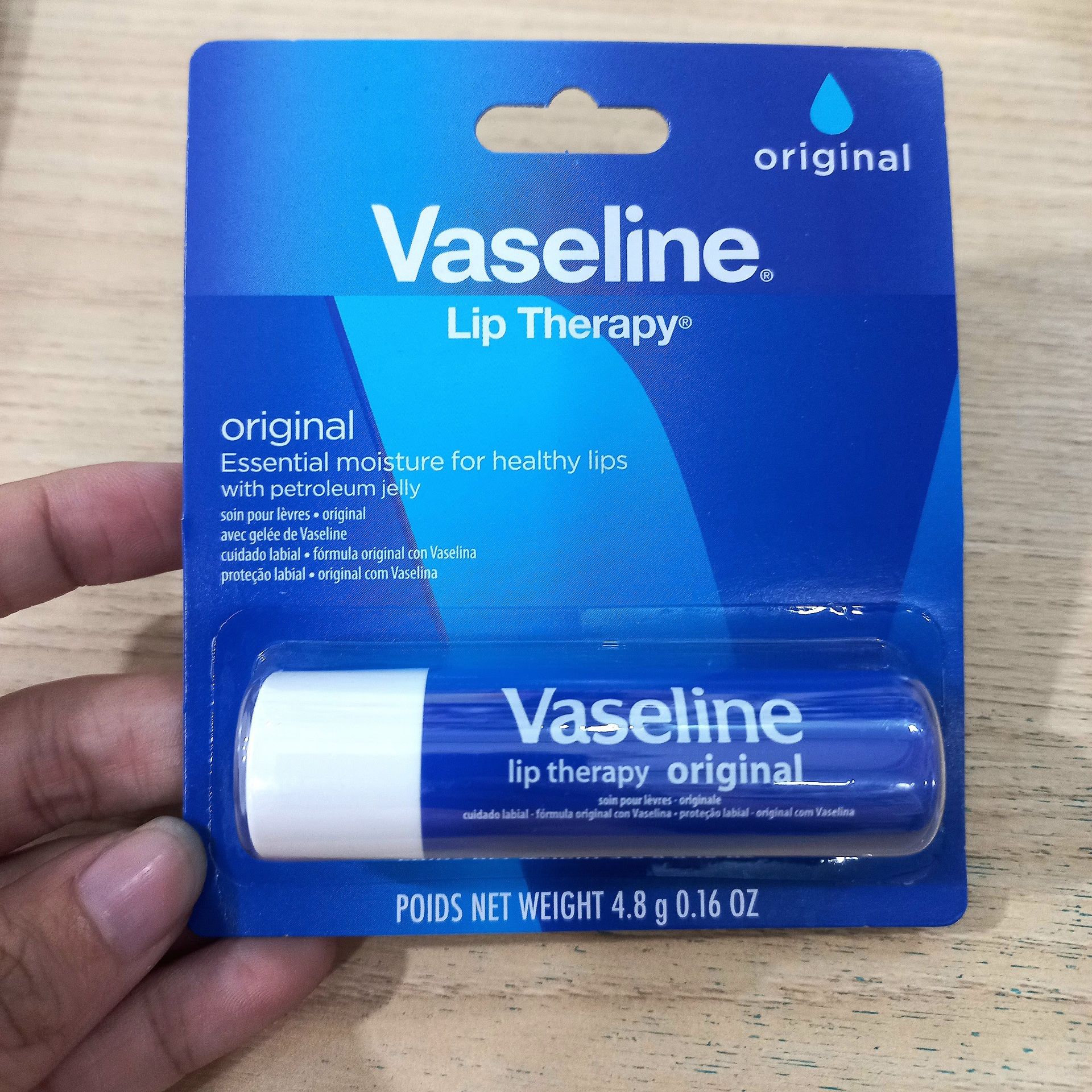 SON DƯỠNG MÔI VASELINE LIP ROSE THERAPY 4.8G (DẠNG THỎI)
