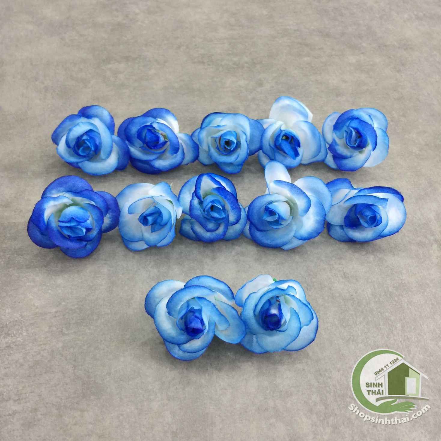 [HCM]Ba bông hoa hồng giả màu xanh dương - hoa giả - hoa vải cao cấp