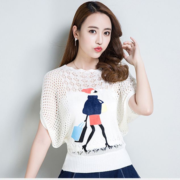Áo len lưới tay cánh dơi phối hình thêu thời trang nhiều màu