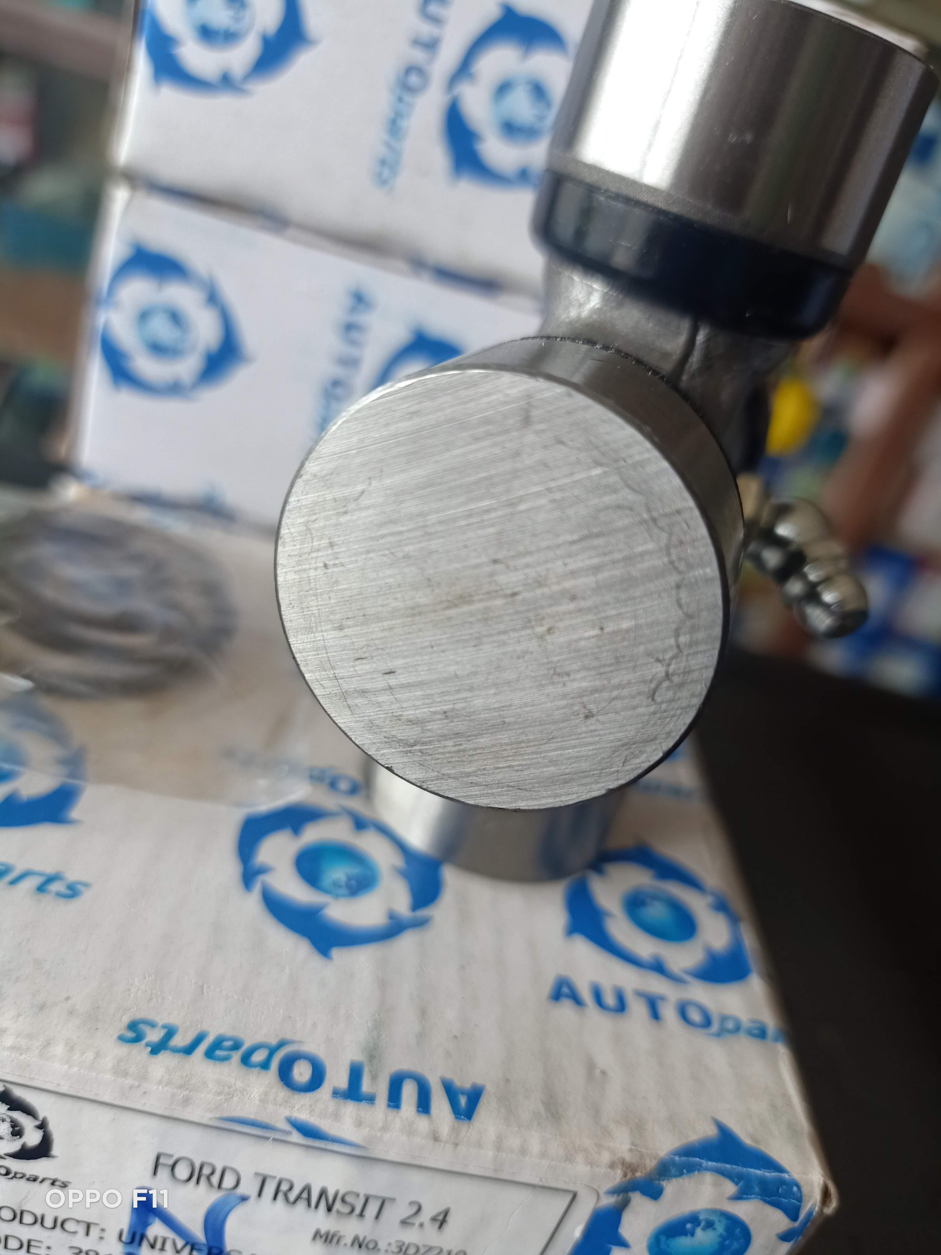 Chữ Thập Láp(Bi Cát Đăng)Xe FORD TRANSIT 2003 - 2018 Nhỏ(Chén 30mm dài 82mm)