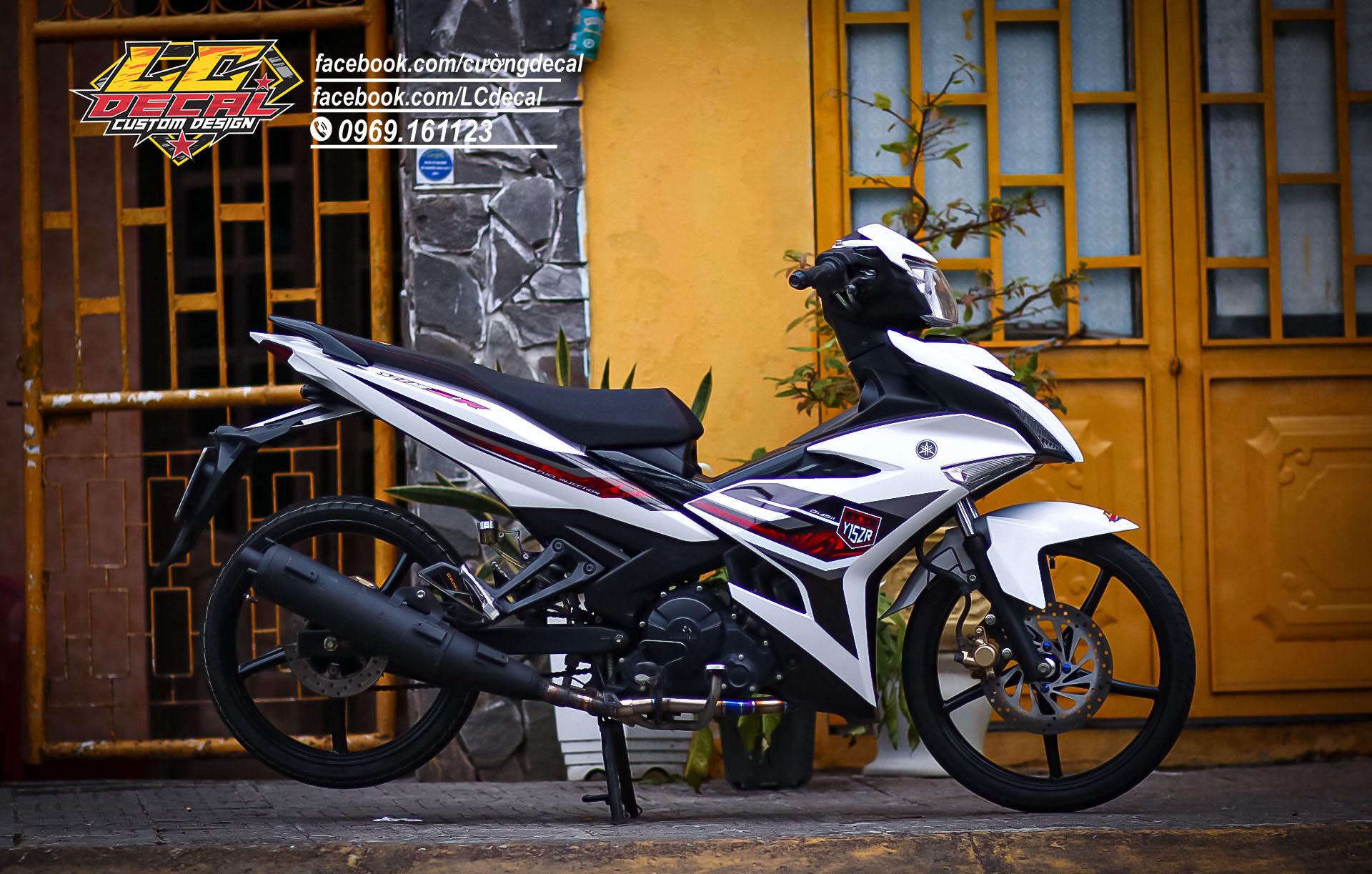Tem rời y15zr mẫu mới 2023 hoa văn đỏ đen bắt mắt cho exciter 150 trắng