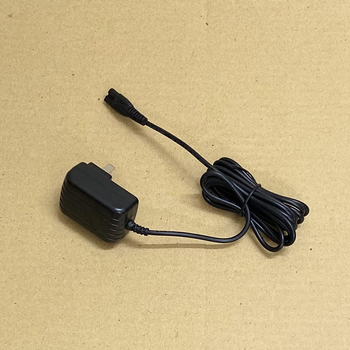 Sạc tông đơ KATO RFC-928