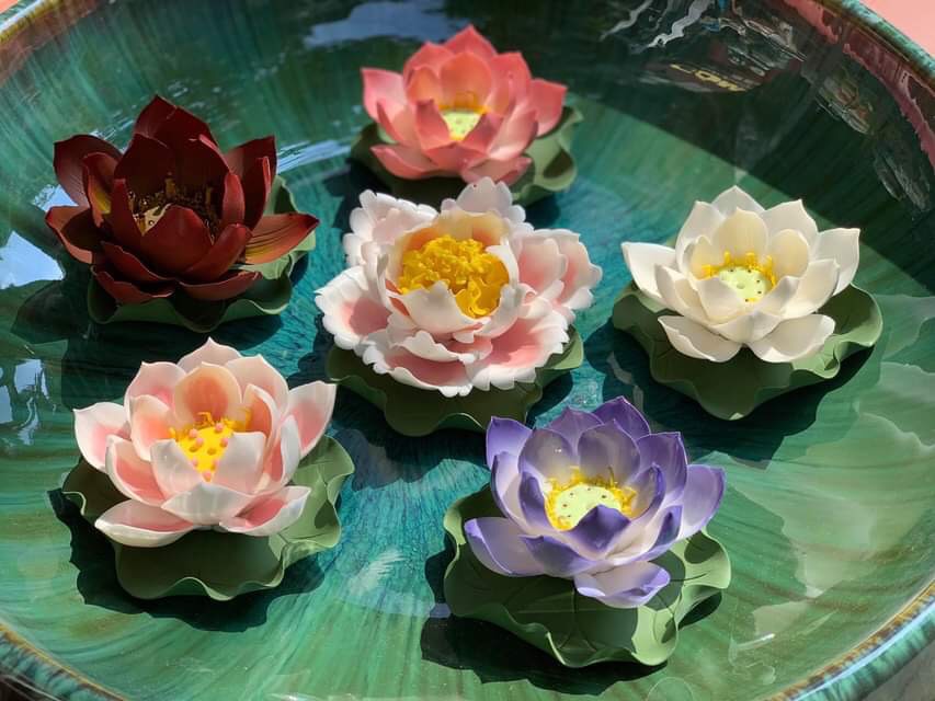 Hoa sen sứ thả bát Minh Đường Tụ Thủy