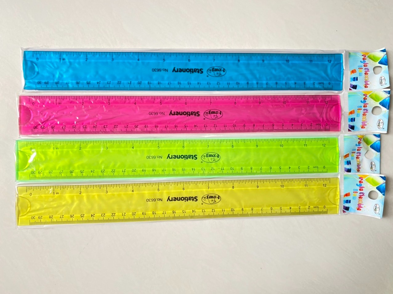 [HCM]Thước dẻo dài 30cm-màu sáng