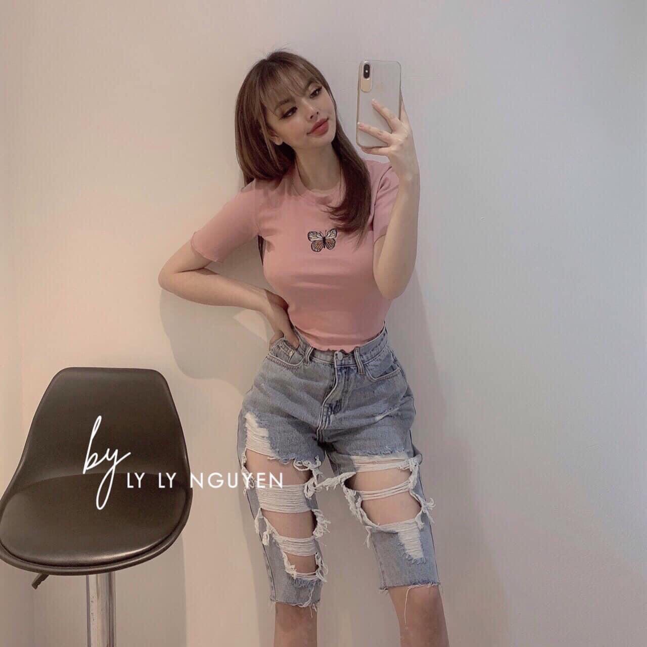 Áo croptop thêu hình bướm stype TTSA0393