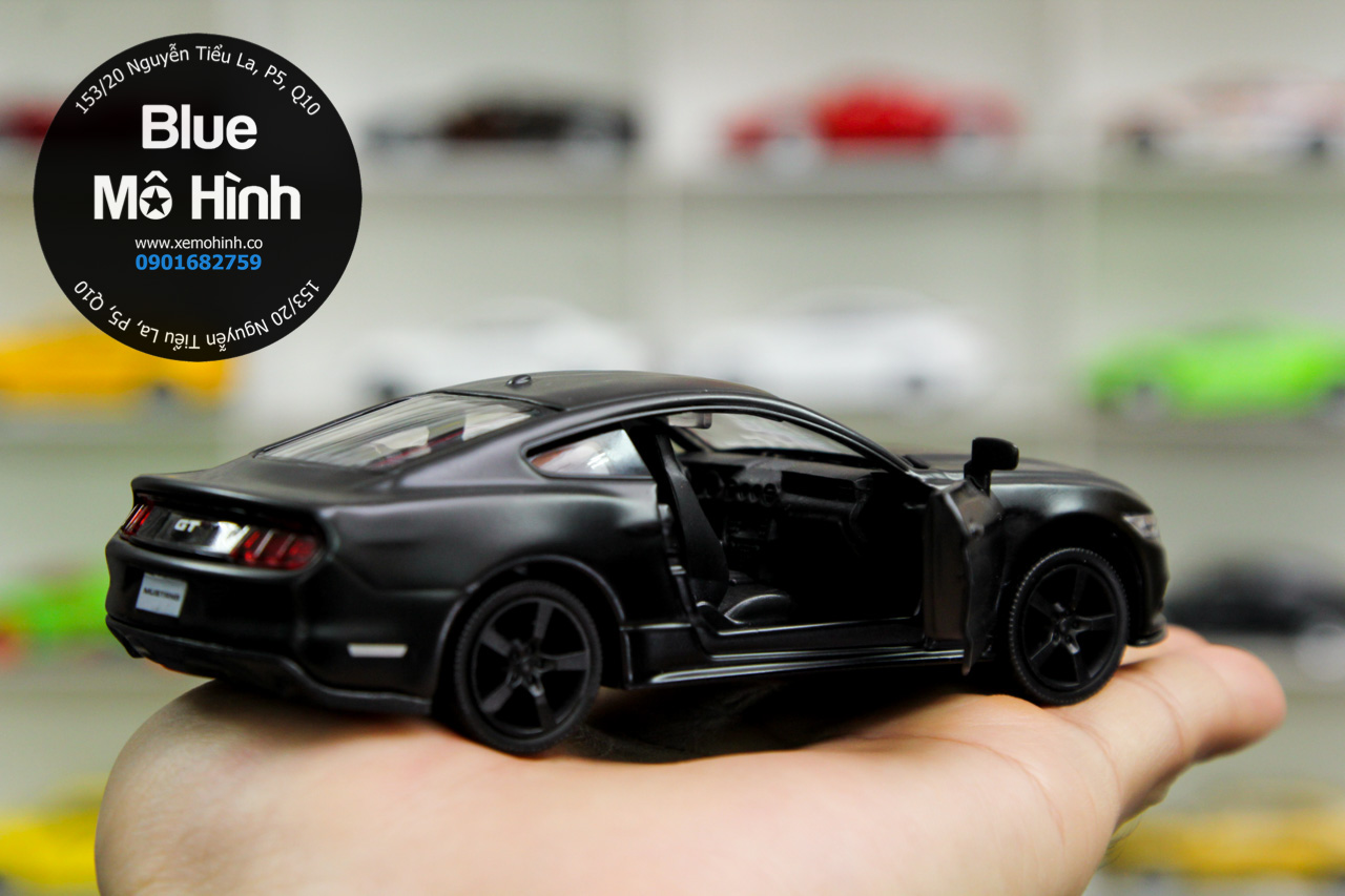 Xe mô hình Ford Mustang 1:36