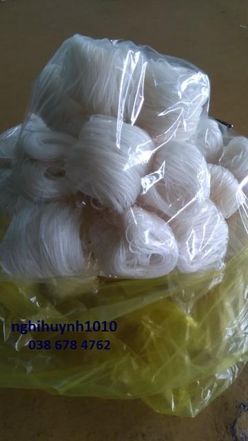 Hủ tiếu khô Sa đéc 1kg ( khoảng 13 vắt) - Đặc sản Đồng Tháp