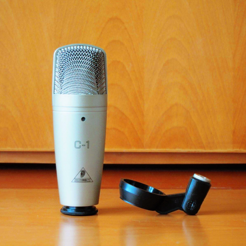 Micro Thu Âm Condenser 48V Behringer C-1