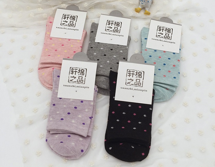 Vớ nữ cotton chấm bi cao cổ