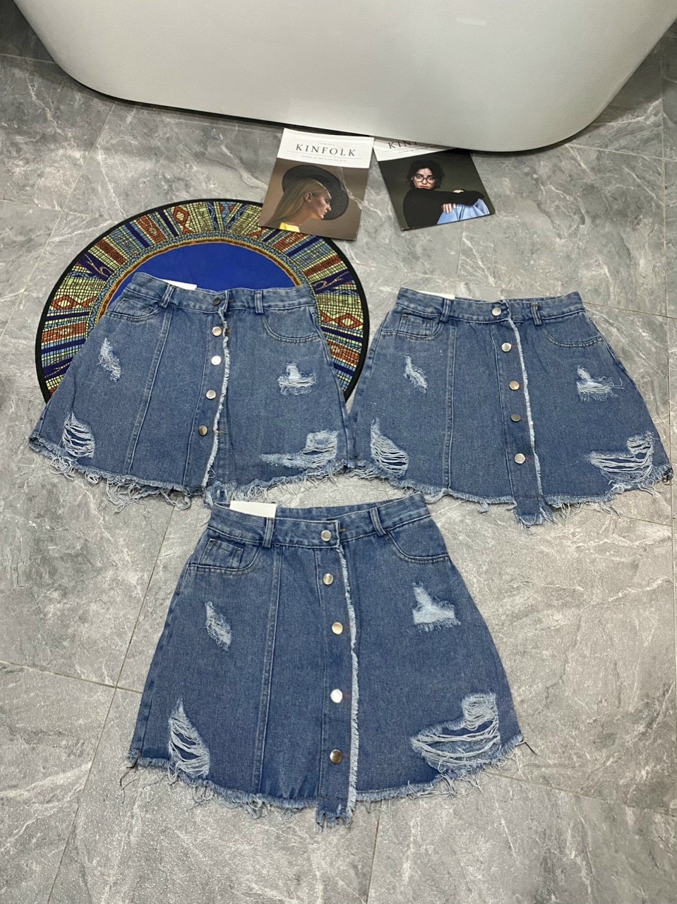 Chân Váy Jeans Rách Nữ Dáng Chữ A 🦋 Váy Bò Nữ Cạp Cao Hàng Cúc Giữa Dáng Ngắn Fullsize 🦋
