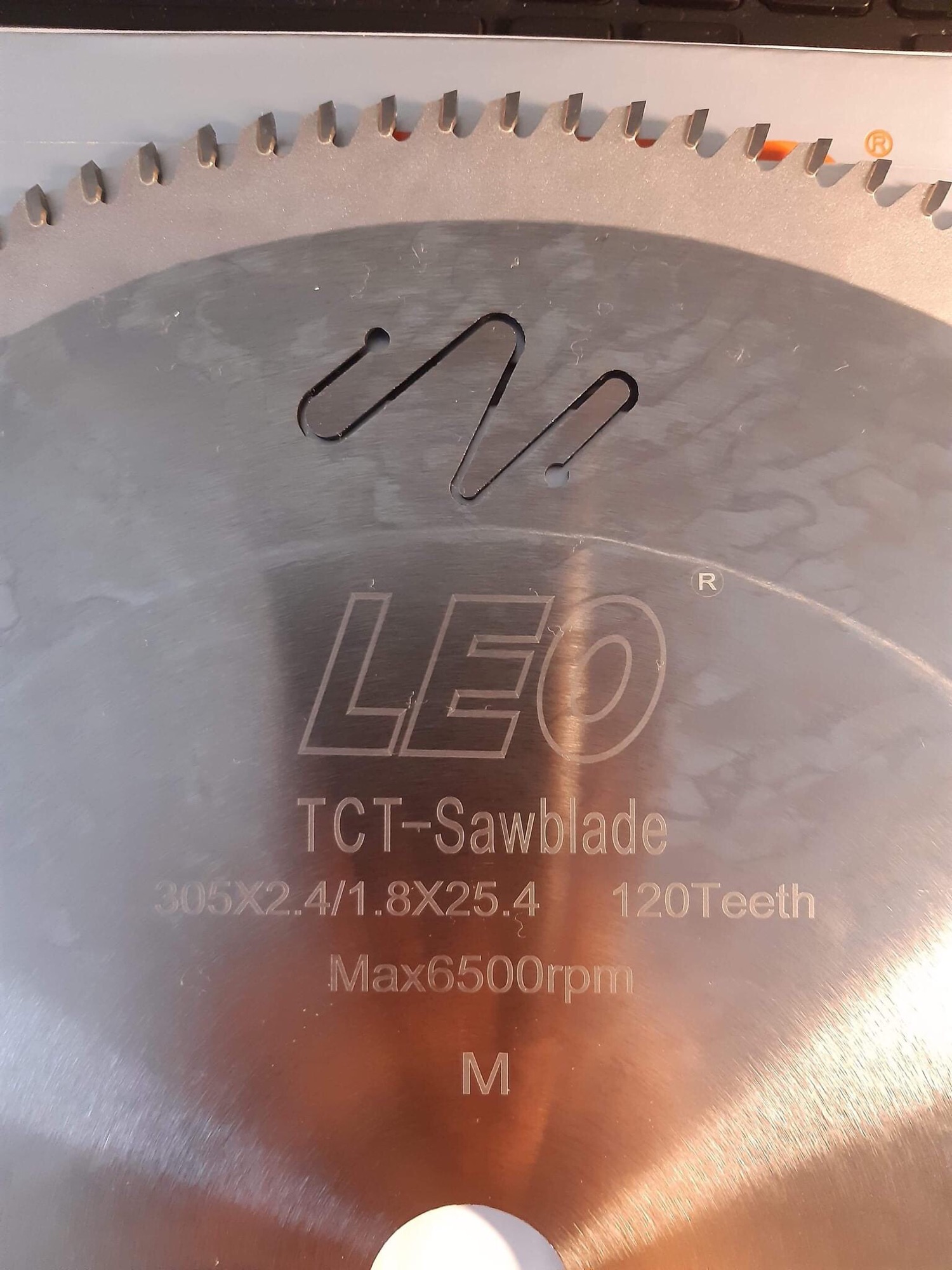 Lưỡi cắt nhôm hợp kim 305