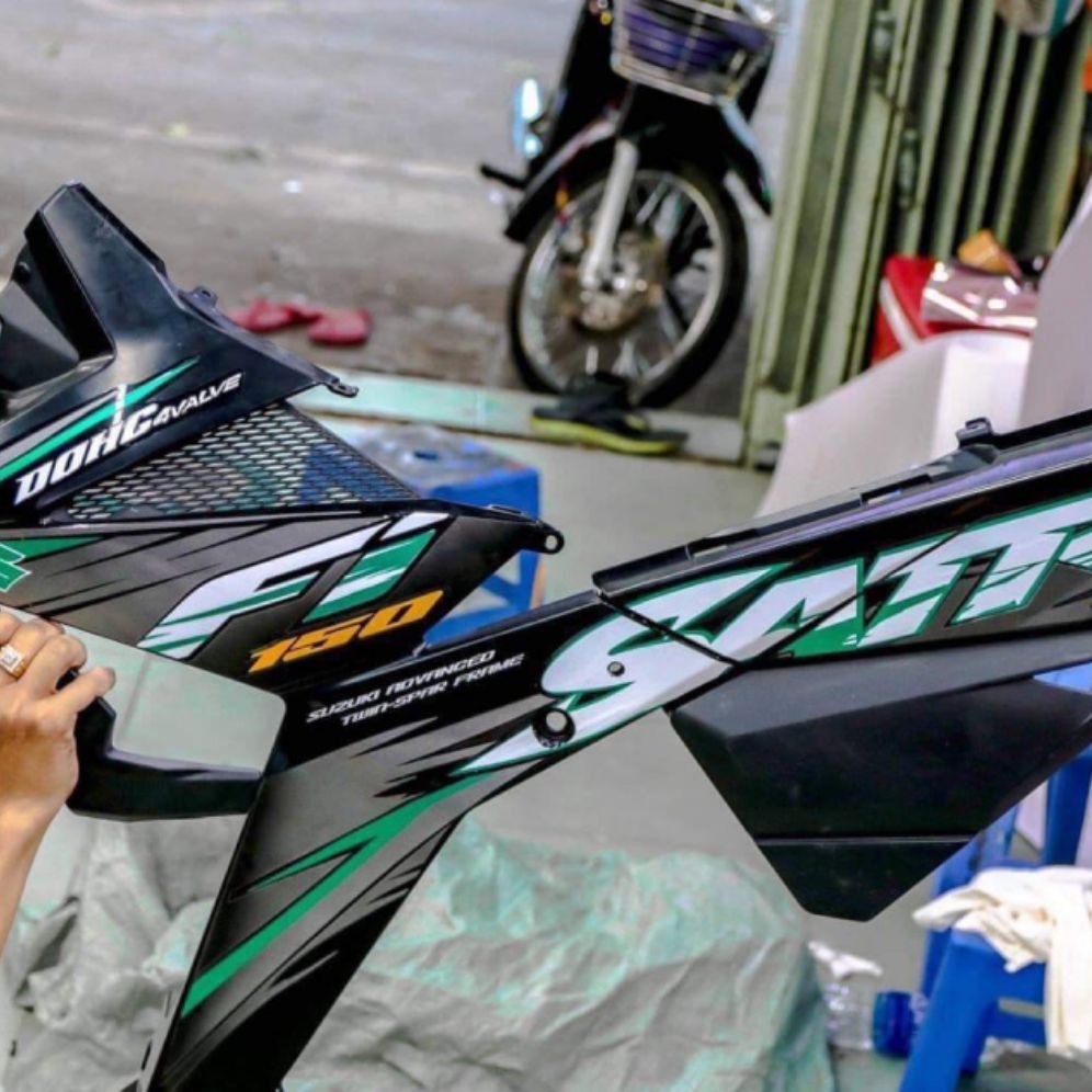 [HCM]Tem rời dán xe Satria - raider xe đen cao cấp không bay màu