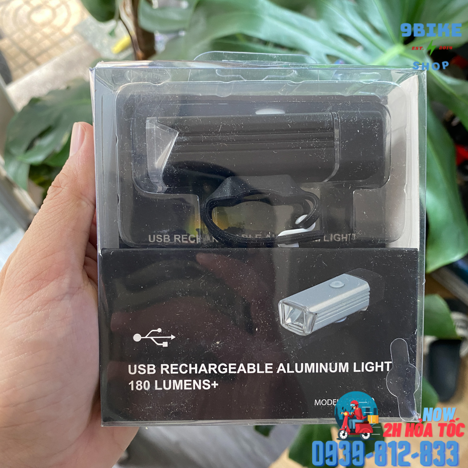 Đèn trước xe đạp sạc usb Machfally Màu đen ( không logo )
