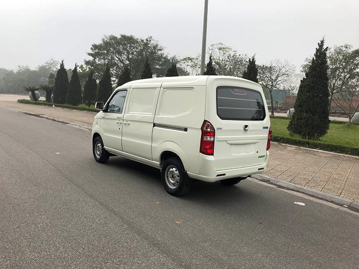 Đèn hậu bên trái xe Kenbo van