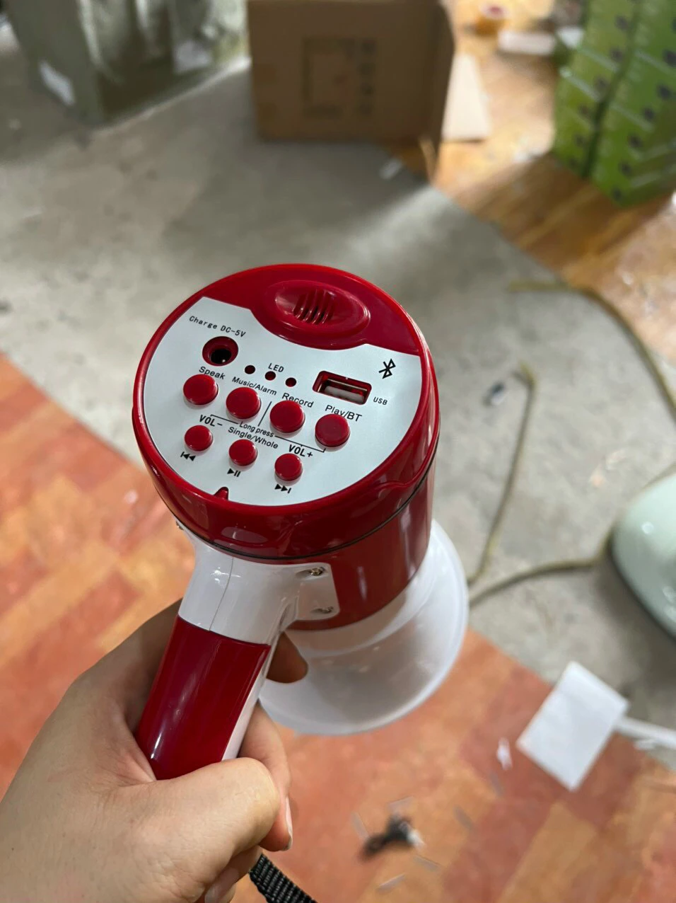 LOA PHÓNG THANH CẦM TAY MEGAPHONE CÓ USB MS004