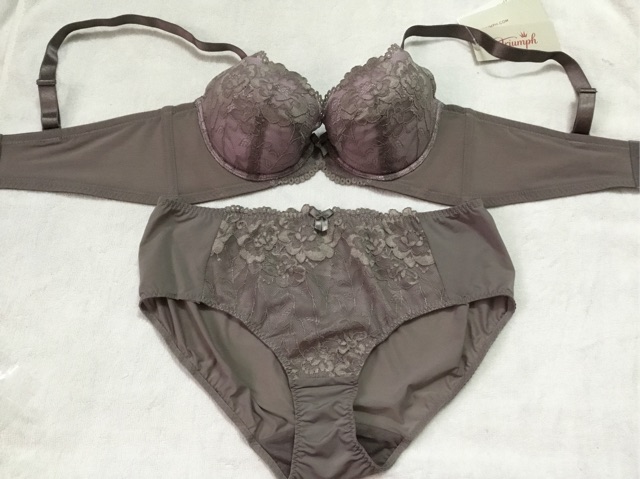 Áo Triumph Sculpt Comflower Whu BF