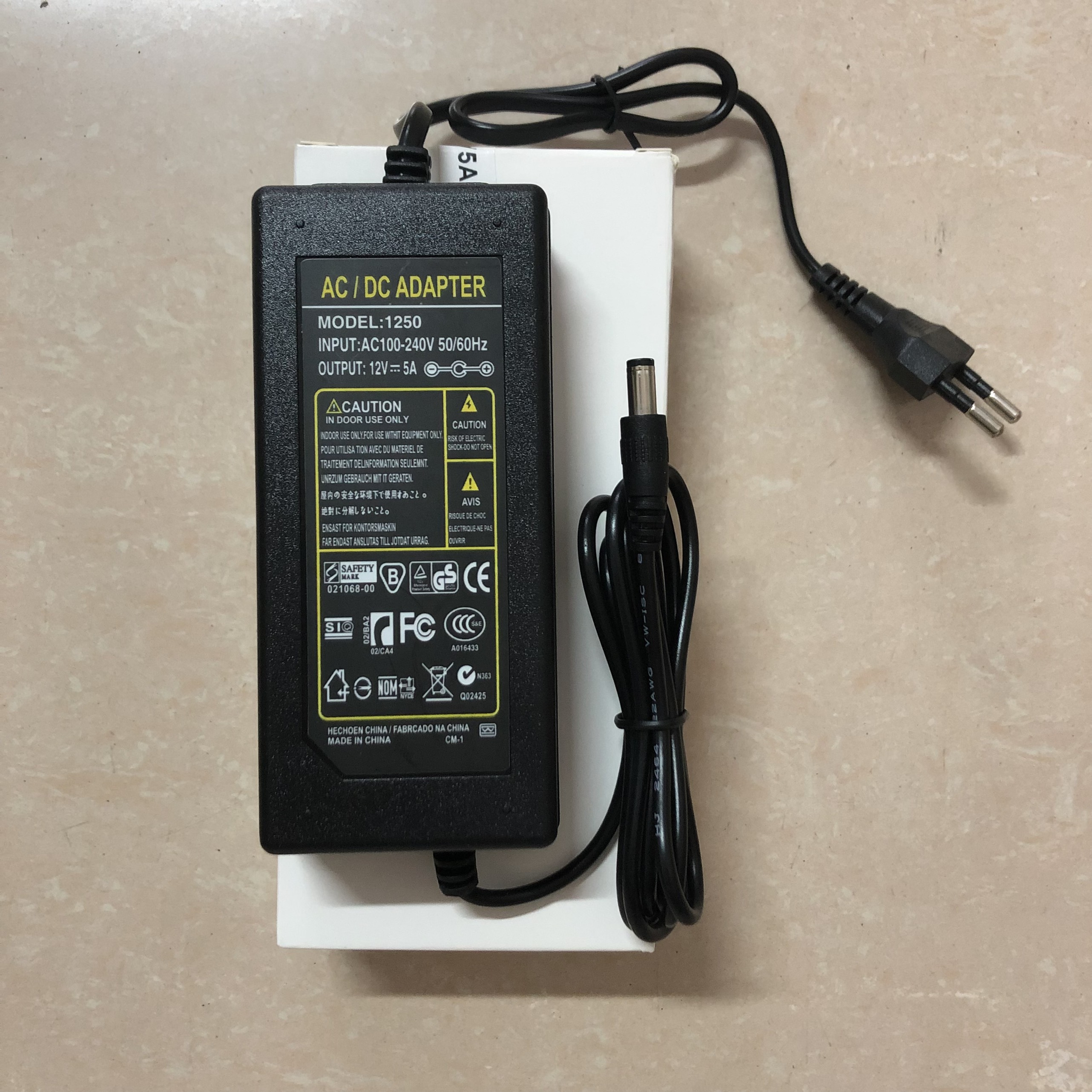 Bộ đổi nguồn 12V 5a Adapter 12v 5a
