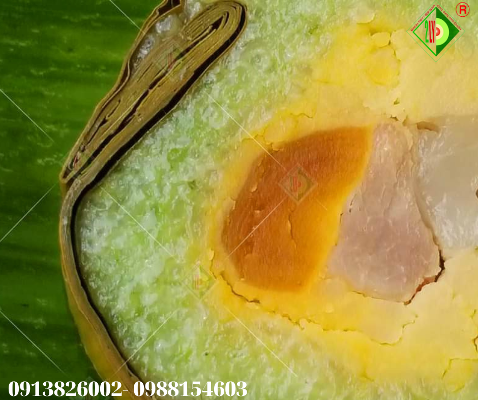 Bánh tét Trà Cuôn Hai Lý Bánh Tét Bồ Ngót Thập Cẩm 900gr Organic Vietnam Origin