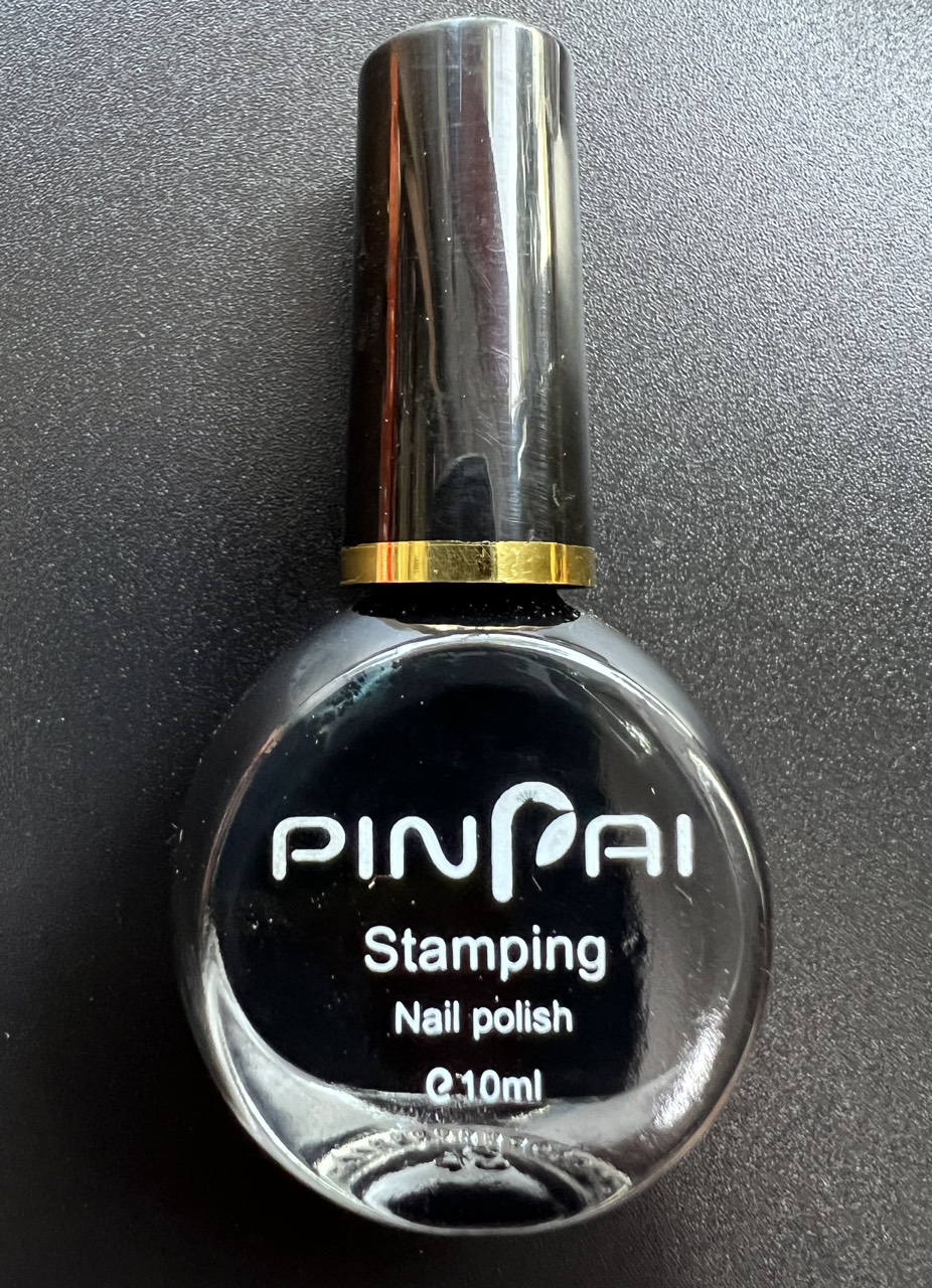 Sơn in móng nail màu trắng đen