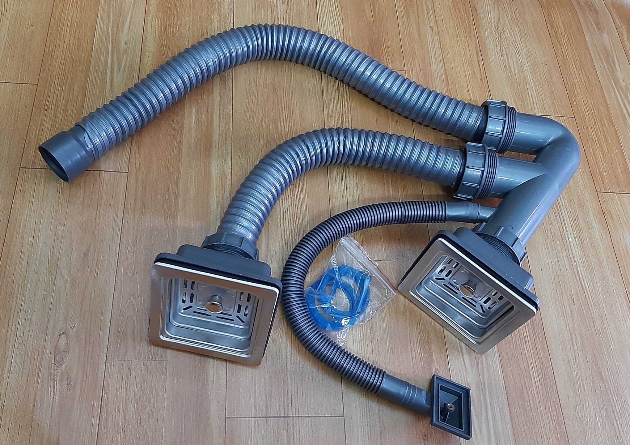 BỘ XI PHÔNG VUÔNG BỘ XẢ CHẬU RỬA CHÉN 2 HỘC  304 PHI 110.
