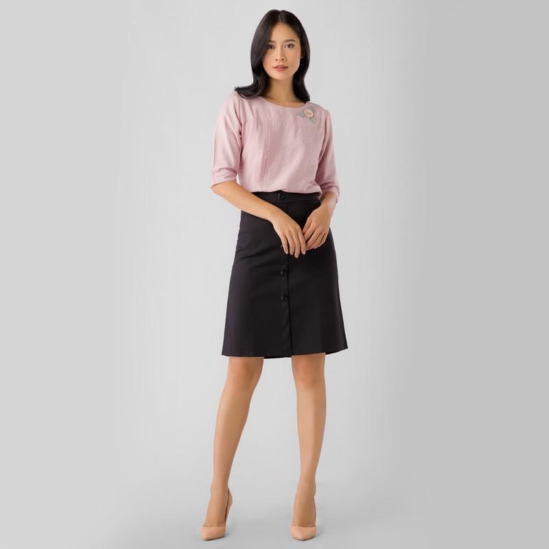 Chân váy a công sở phối nút thanh lịch